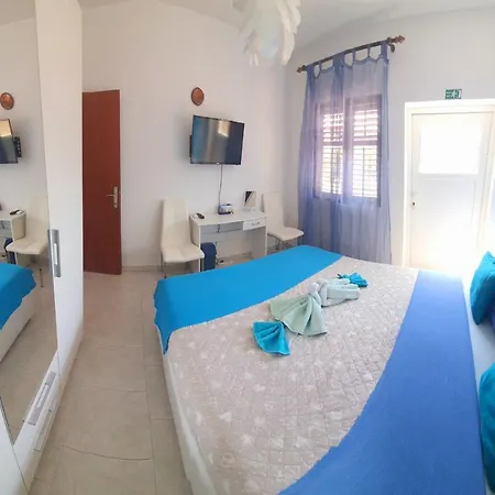 Beachfront Kate Apartamento *