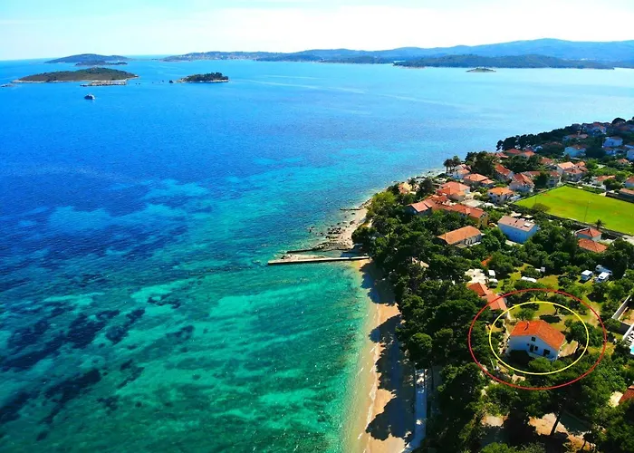 Beachfront Kate Orebić