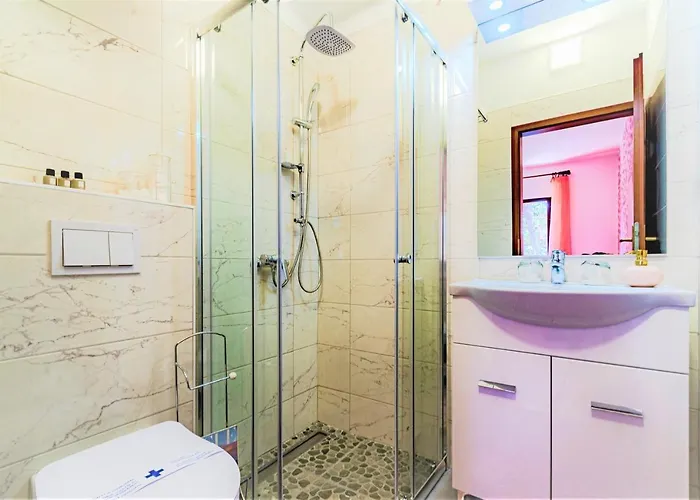 Beachfront Kate Apartament *