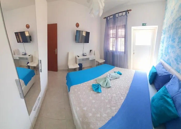 Beachfront Kate Apartament *