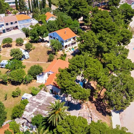 דירה Beachfront Kate אורביץ